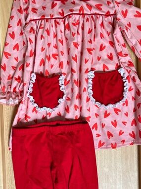 Girls' Pink & Red Heart Matching Set with Lace-Trim Pockets
